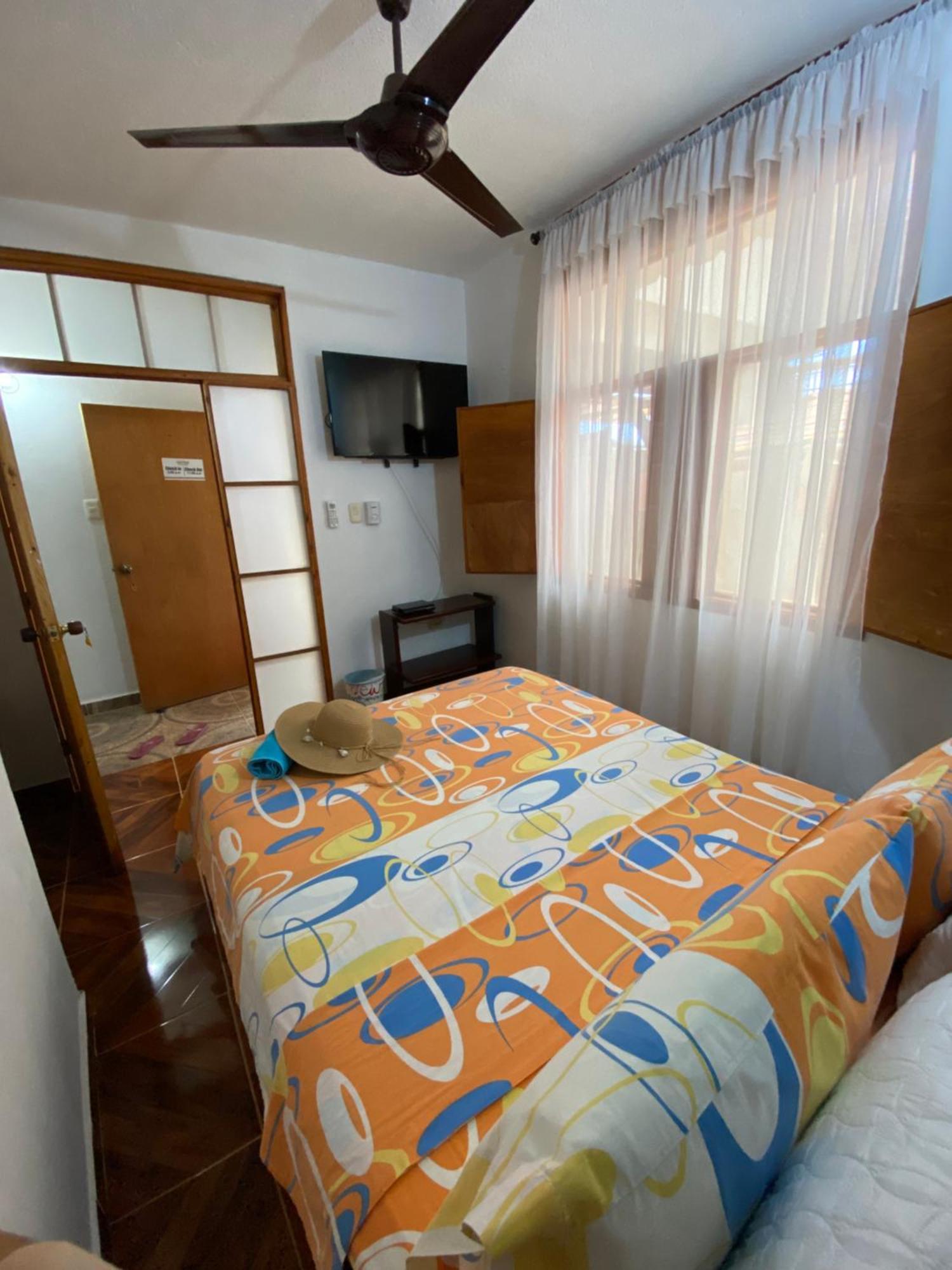 Casa Italia Guest House Таганга Екстер'єр фото